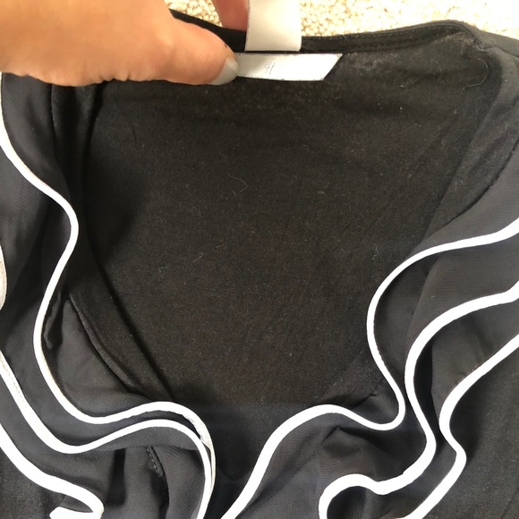 H&M ruffle front top - Picture 4 of 5